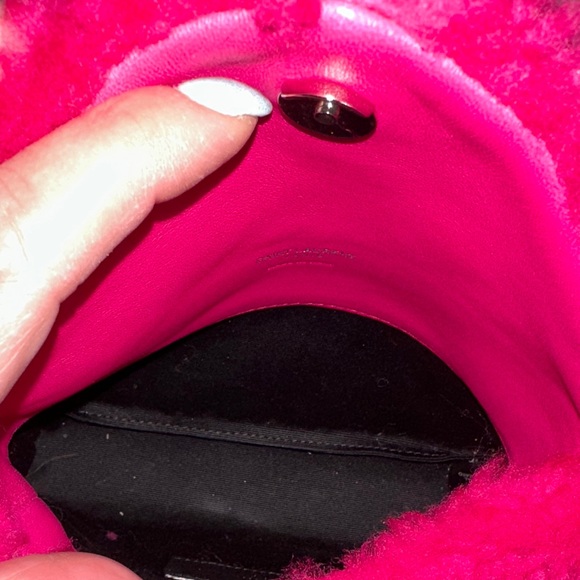 Yves Saint Laurent pouch puffy shearling clutch - Picture 5 of 12